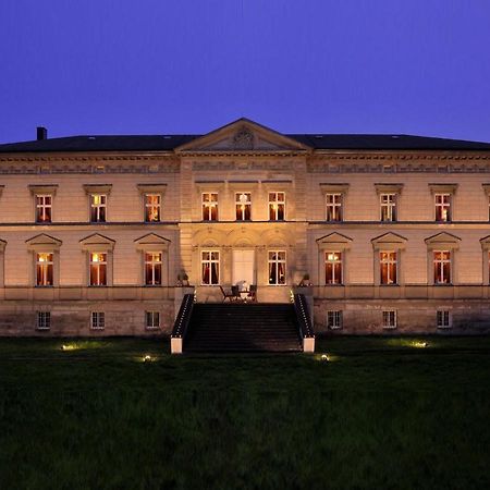Schloss Tressow Bobitz エクステリア 写真